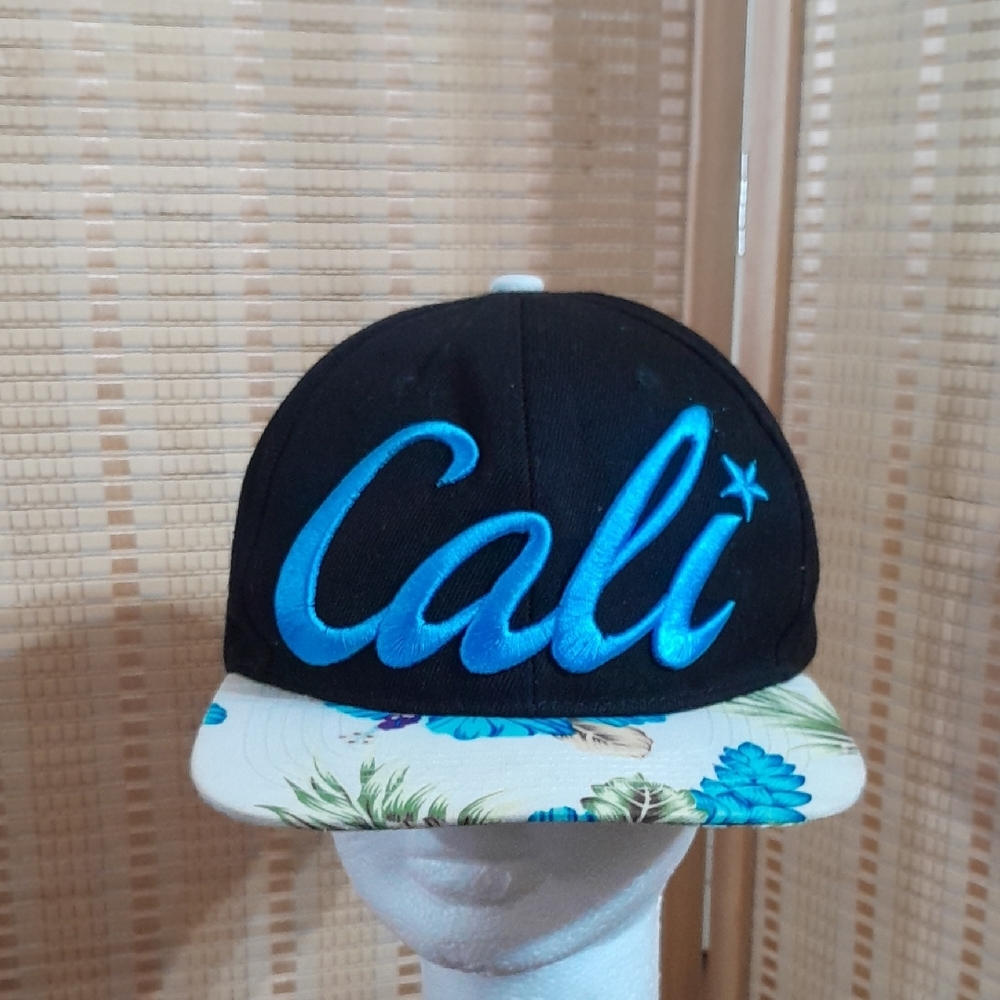 Black and Blue Cali Snapback Hat